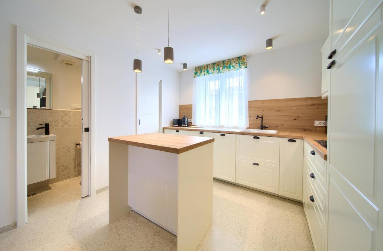 Placa Apartment