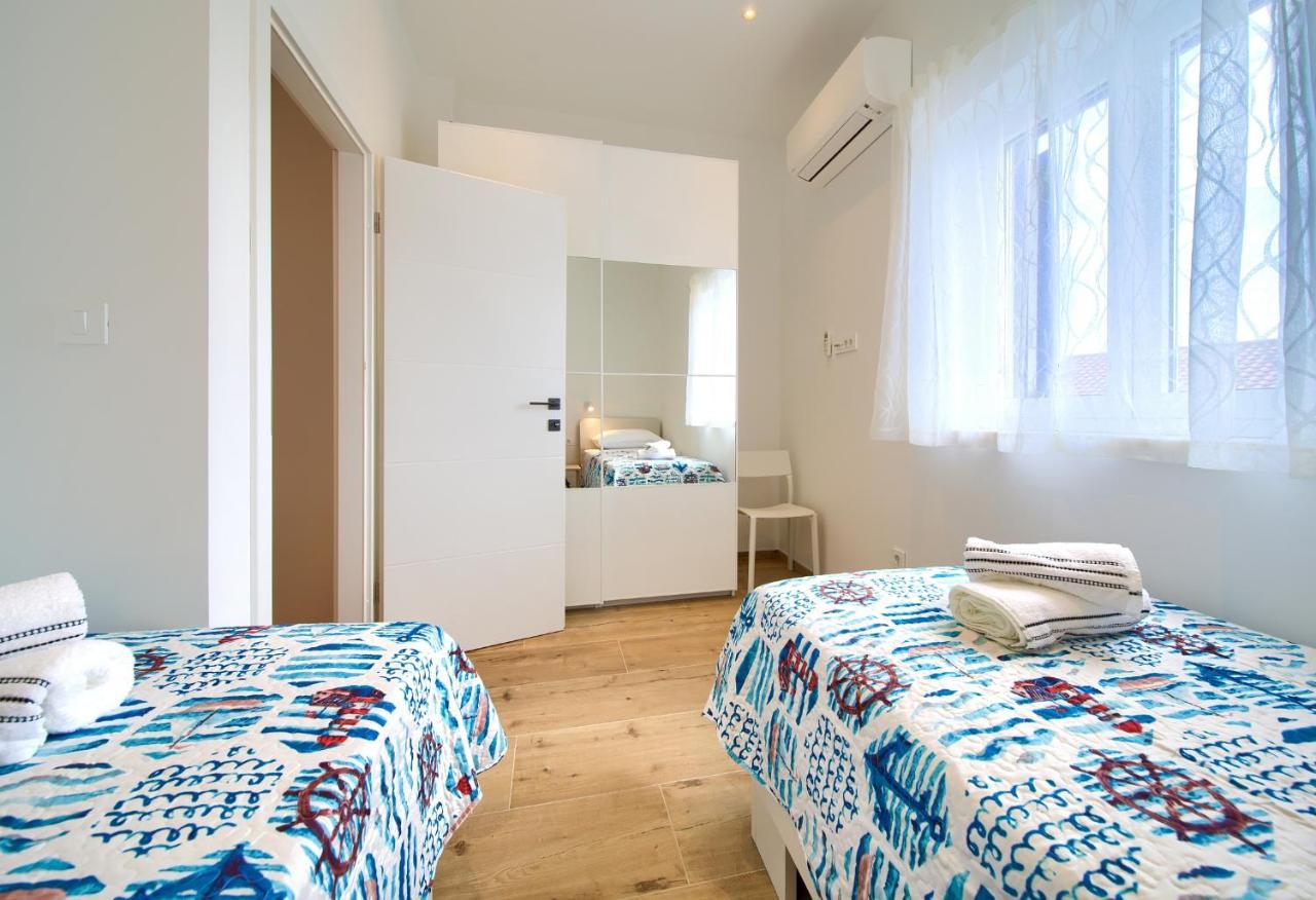 Apartment Placa *
