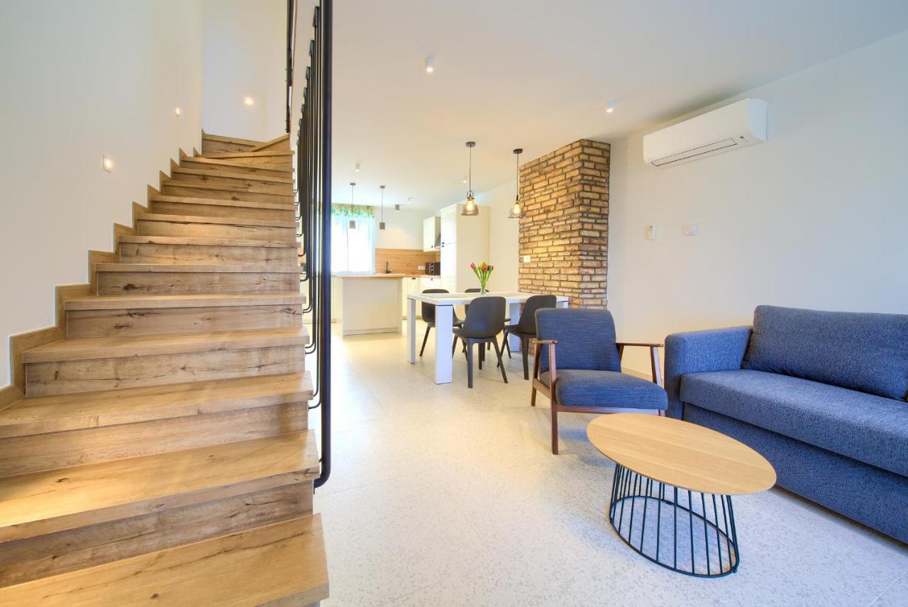Apartment Placa
