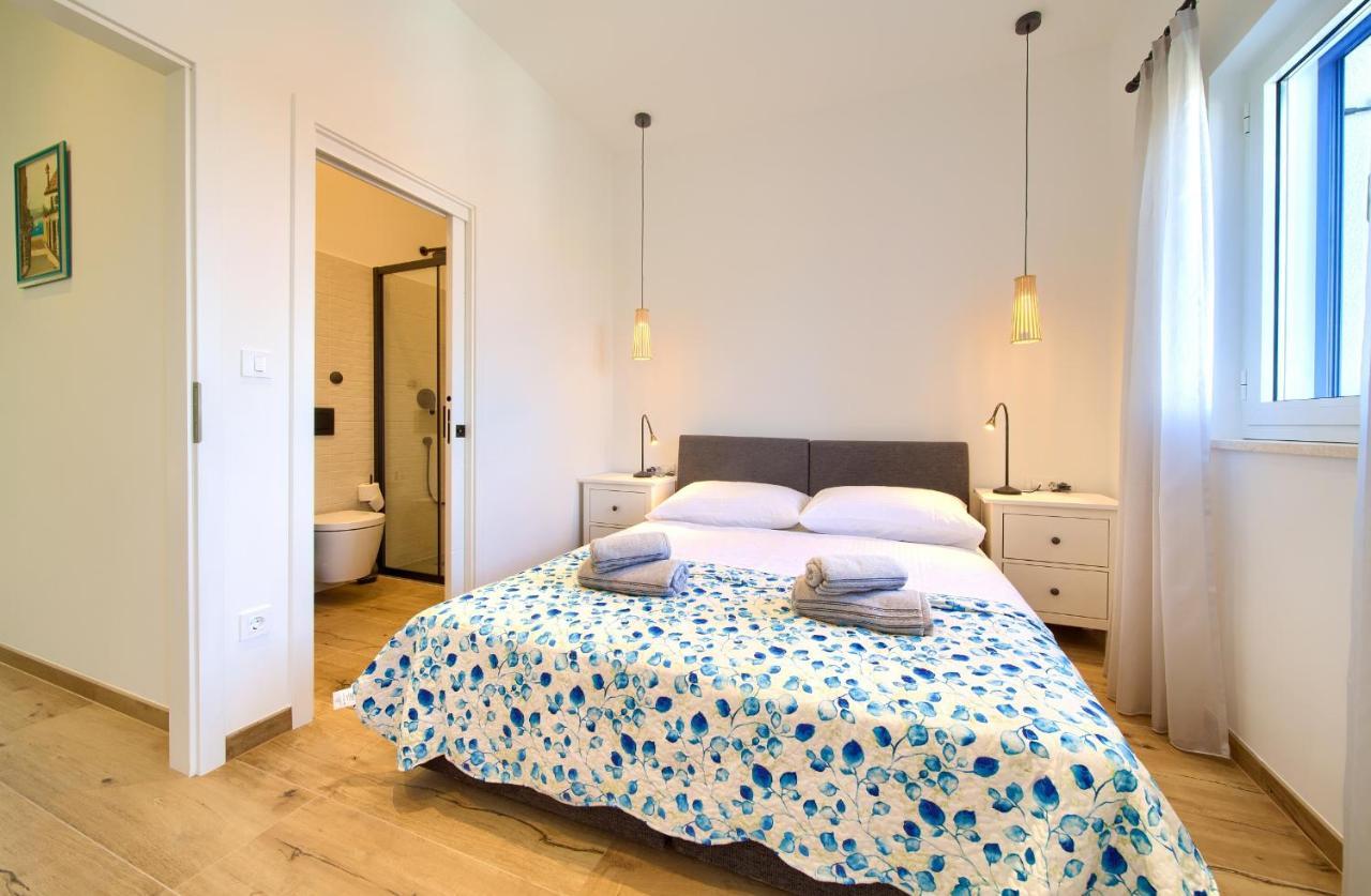 Apartment Placa Njivice