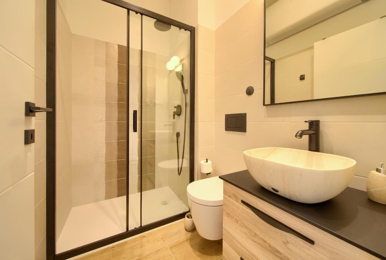 Placa Apartment *